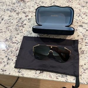 Gucci sunglasses